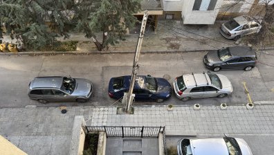 Опасен ел. стълб на улица "Георги Бенковски" във Варна