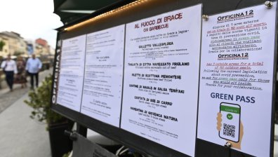 Солена глоба и уволнение: "Зеленият пропуск" стана задължителен в Италия