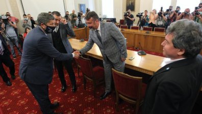 Задочен спор между ИТН и ДБ на тема "Кой ще носи отговорността за бъдещо правителство?" 