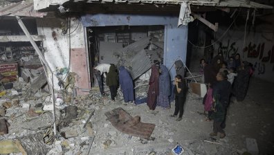 Израел отново удари Рафах, убити са 13 души - повечето деца