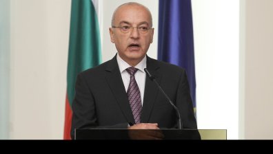 КНСБ настоява за спешна среща със служебния премиер Гълъб Донев
