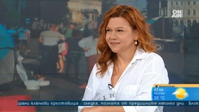 След оттеглянето на младите от площада щели да останат примирените