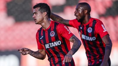 "Локо" (Сф) спря негативната си серия и победи "Берое"