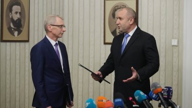 Радев прибра мандата и препоръча на "Промяната" да говори за кабинет с ГЕРБ