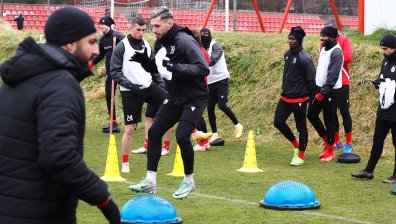 Турицов почти сигурно остава в ЦСКА, травмите на Назон и Шакич са леки