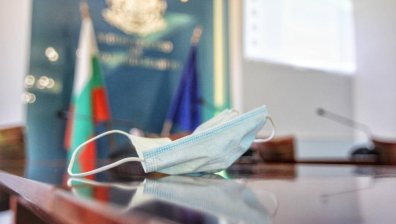 МЗ: Започват масови проверки за маски по Черноморието и по бензиностанциите