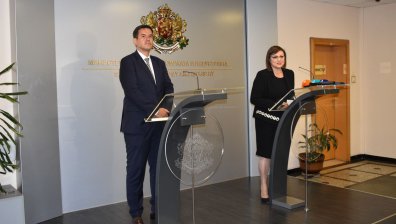 Нинова: Радев два пъти употреби БСП, служебният кабинет е реваншистки към нас