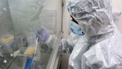 Бум на заразените с коронавирус в Китай, над 10 000 за денонощие