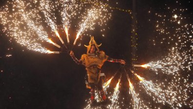 Грандиозно откриване на "Сурва" в Перник (СНИМКИ)