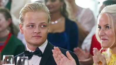 "Не спираше, докато лежах изтощена": Поредна жена свидетелства срещу сина на норвежката престолонаследница