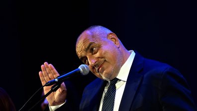 Световните медии: Политическа парализа в България, бившият шампион по карате отново е на власт