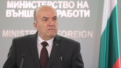 Министър Милков: Наситен с перипетии мандат, но останахме здрава брънка в НАТО