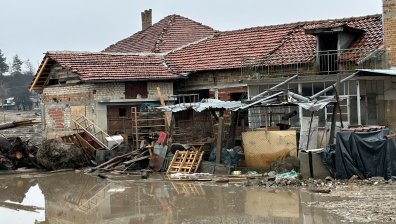 Пълна катастрофа: Трябва спешно укрепване на речните корита в Карловско