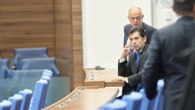 Кирил Петков към опозицията: Не приемаме условията за паметника, няма да изземете властта