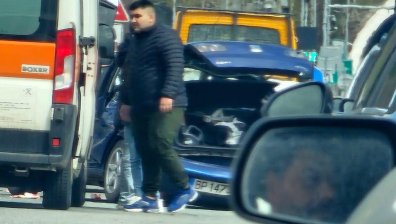 Тежка катастрофа на "Хемус", задръстването е километрично