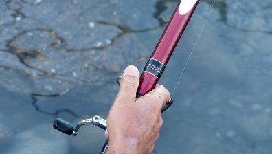 Рибар загина при токов удар в Нови пазар, въдицата закачила електропровод