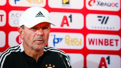 Стойчо Младенов постигна обединение между различните фракции на феновете в ЦСКА