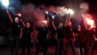 Взривени са офиси на гръцка партия