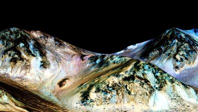 NASA откри доказателства за наличието на вода в течно състояние на Марс