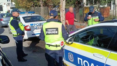 Задържаха 14 души в Софийска област за различни престъпления