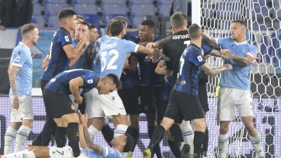 "Лацио" сломи "Интер" с 3:1, Филипе Андерсон вкара скандален гол