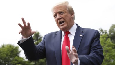 САЩ се оттеглят от договора "Открито небе" с обвинения към Русия