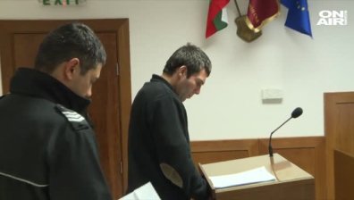 Арест за обвинения за кражбата на статуята на Аполон Медикус