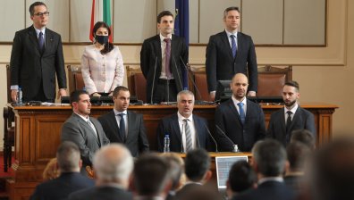 Петима нови депутати от "Продължаваме промяната" положиха клетва (+СНИМКИ)