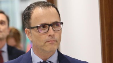 Мавродиев е обвиняем за длъжностно присвояване и е задържан