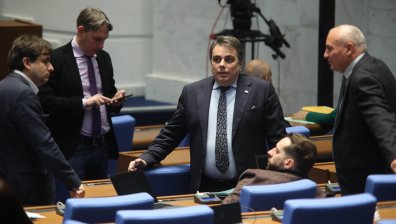 Комисия ще проверява за корупция в Агенция "Митници" и замесен ли е Асен Василев в нея