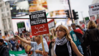 Протестиращи срещу Израел в Лондон: Стармър има кръв по ръцете си