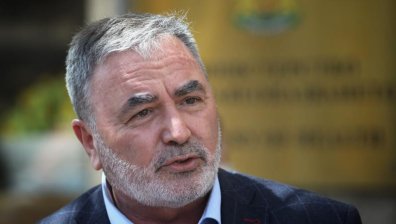 Кунчев има симптоми на Ковид-19, самоизолирал се е