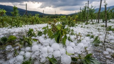 НИМХ: Събота и неделя се очакват интензивни дъждове и градушки