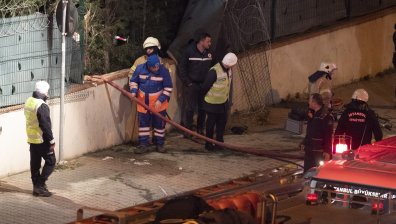 Камион се вряза в две коли в Истанбул: Загинаха 6 души