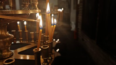 Голяма задушница 2026: Кога се пада, какви са обичаите и поверията