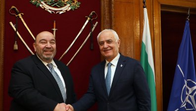 Атанас Запрянов обсъди помощта за Украйна с посланика на Гърция у нас