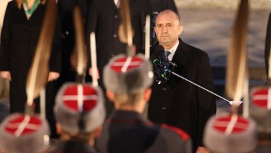 Президентът Радев: От 3 март започва нашата държава, вечна слава на героите!