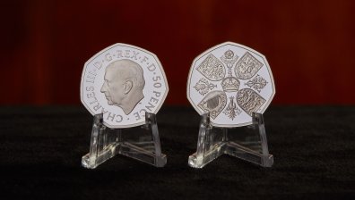 Колко ще струват на Великобритания новите пари с лика на Чарлз ІІІ?