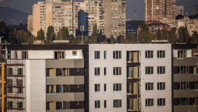 Пазарът на имоти: Търсенето е много по-малко, но цените не падат