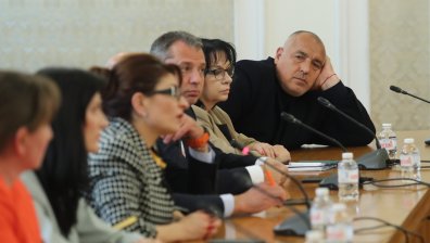 Петков vs Борисов - епизод пореден. ПП-ДБ: Никой няма да ни строява пред никакви стаи