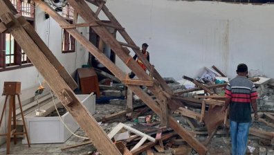 Земетресение от 6,8 по Рихтер удари Индонезия