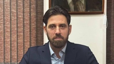 Има данни за още 500 тона незаконни пестициди, служител в БАБХ прикривал нарушенията