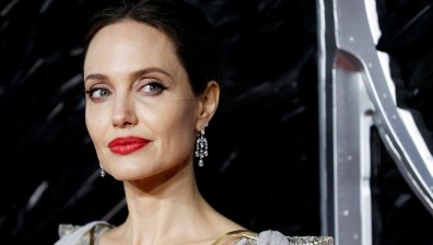 Джоли говори смело за рака на гърдата и последствията