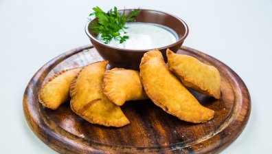 Рецепта от тефтера на баба: Картофени соленки със сирене