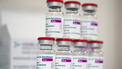 Радиоводеща от BBC е починала след усложнения от AstraZeneca