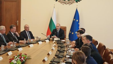 Румен Радев: Борбата с корупцията и овладяването на цените са приоритет