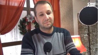 Фотограф подарява фотосесия на всеки, дарил за операция на болен мъж
