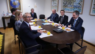 Денков обсъди европейския дневен ред с Макрон, Шарл Мишел и трима премиери