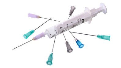 Медицинска сестра погрешно инжектира 6 дози Pfizer/BioNTech на италианка