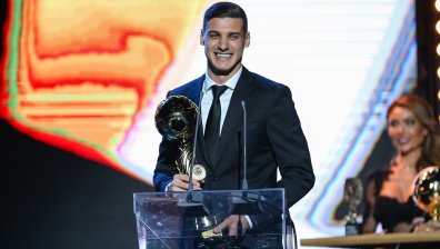 Избраха Десподов за "Футболист на годината", изпревари Груев и Чочев